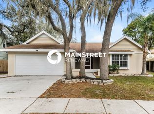 2414 Kenwick Dr, Valrico, FL 33596
