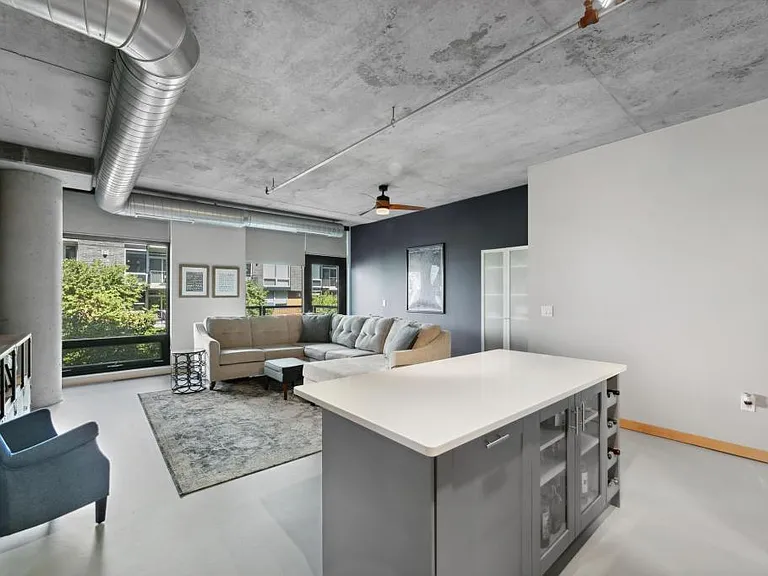 720 N 4th St #209 — Photo 4