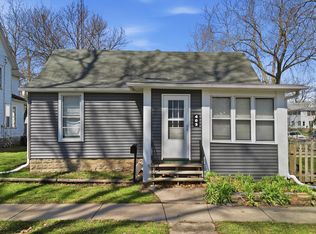 403 S 8th St, Dekalb, IL