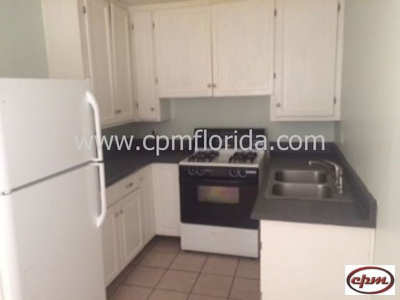 3rd image of 908 N 69th Ave APT F