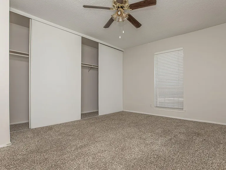 Bel Air Estates — Photo 41