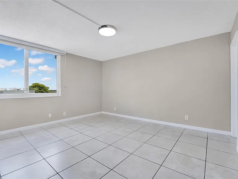 9001 SW 77th Ave #C709 — Photo 11