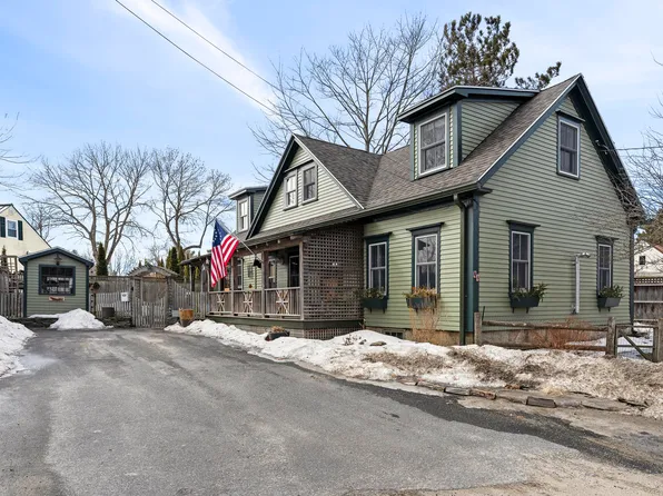 44 Winter Street, Topsham, ME 04086