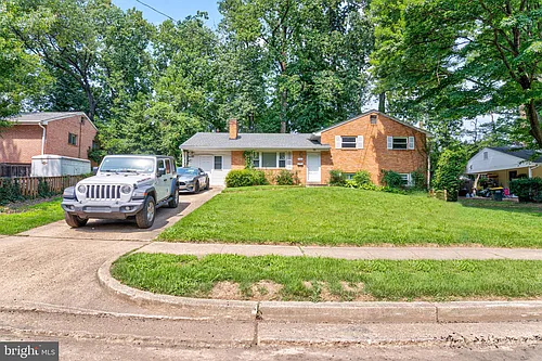 7708 Viceroy St Photo 1