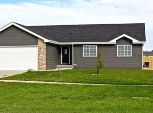 512 15th St SE, Bondurant, IA 50035