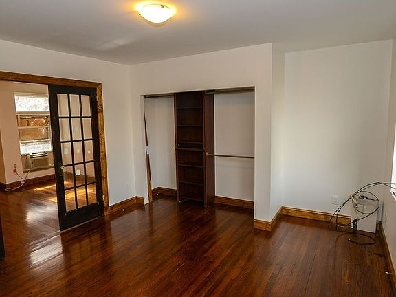 4th image of 8644 123rd St APT 2