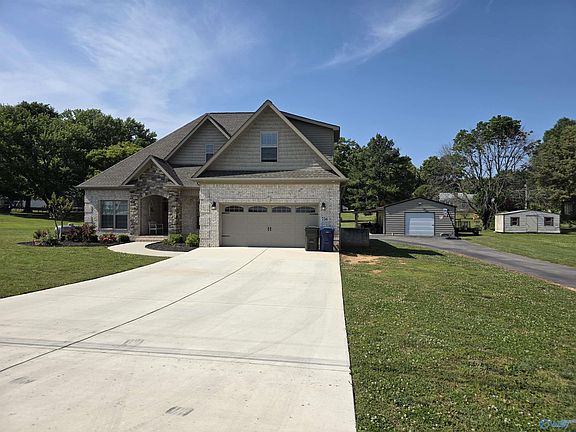 2nd image of 756 Delynn Dr