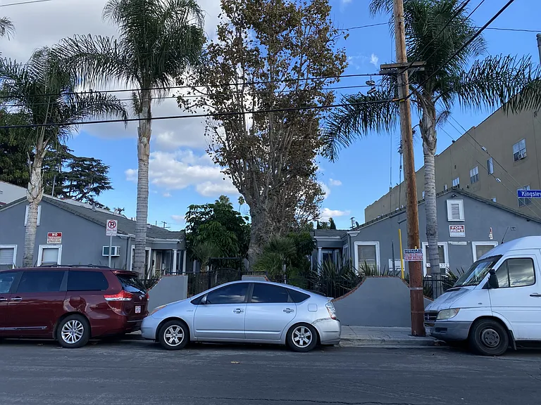 580 N Kingsley Dr #B — Photo 9