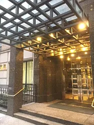 Rented by R New York