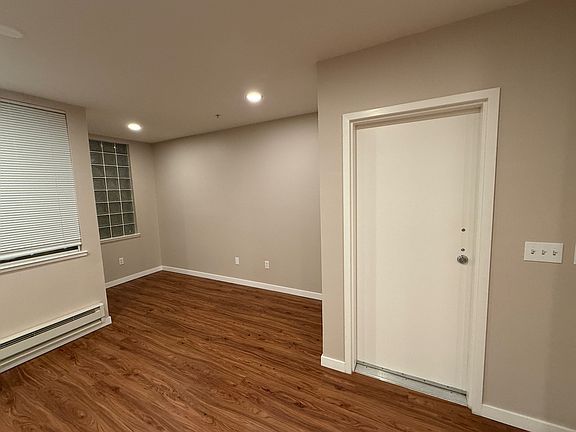 3rd image of 950 Harrison St Unit 103