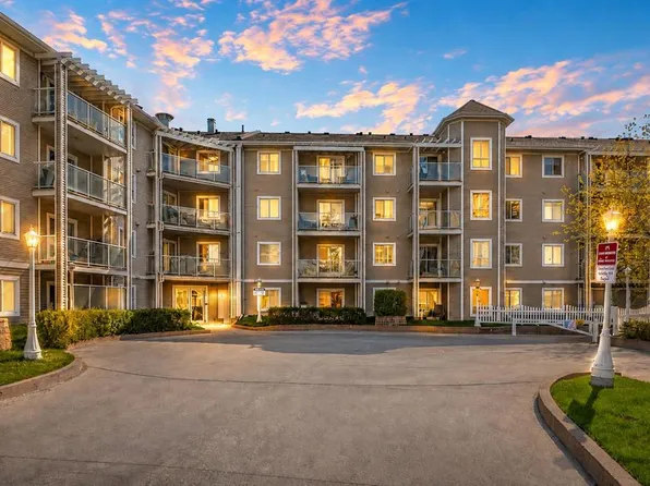 260 W Shawville Way SE #209, Calgary, AB T2Y 3Z6
