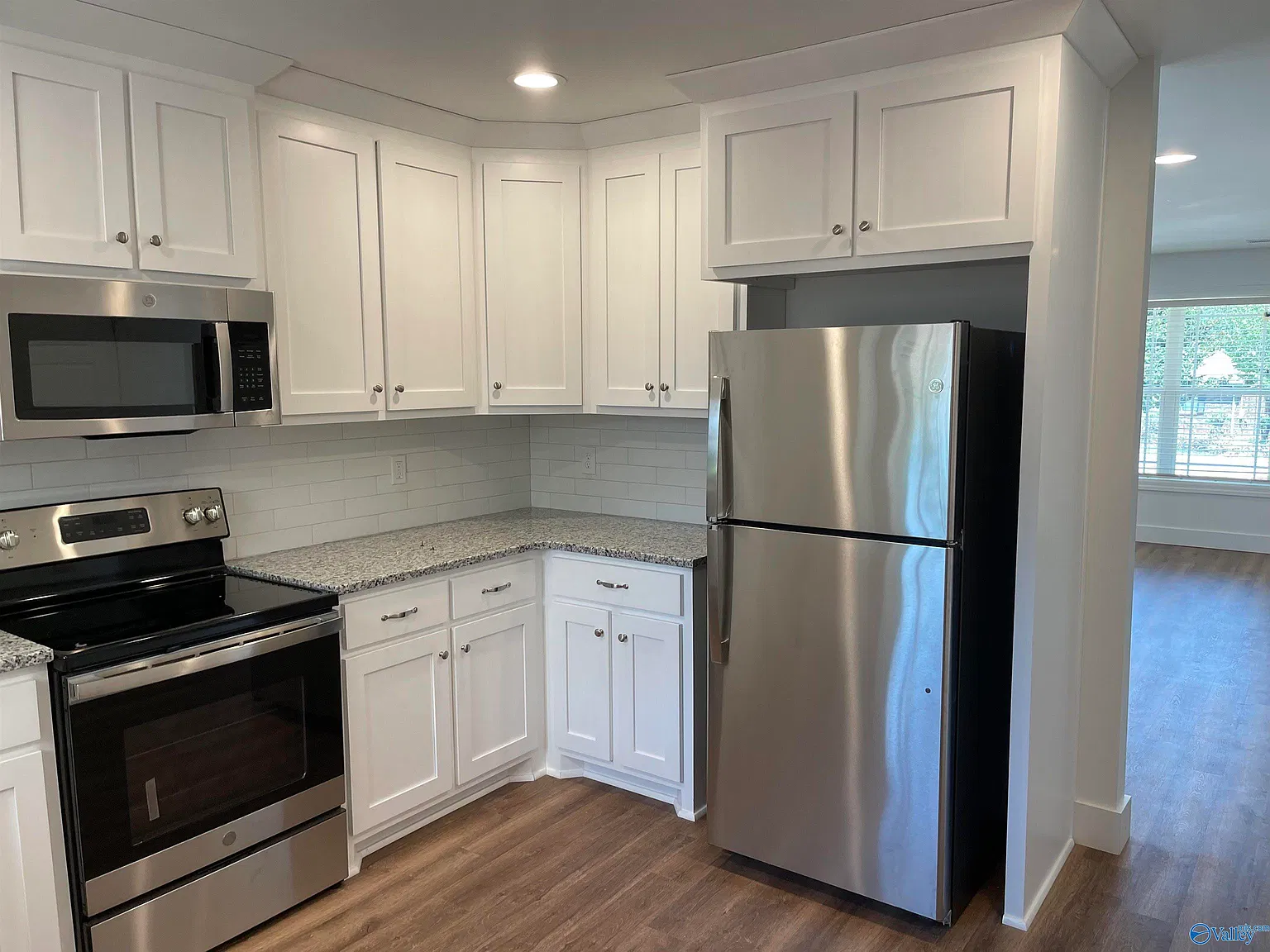 2 bed, 2.0 bath, 1038 sqft, $1,400 — Photo 3