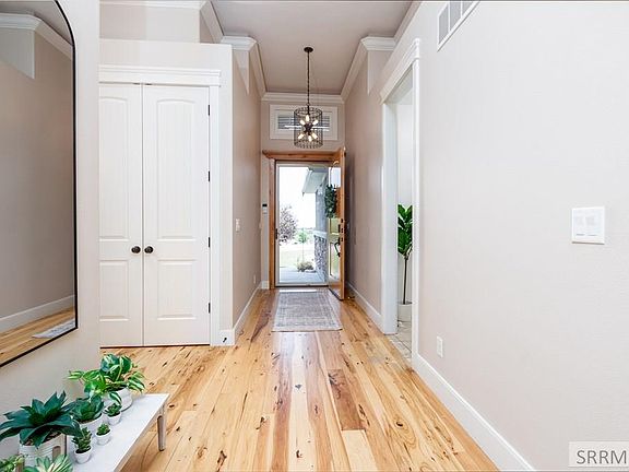 5th image of 8021 Wild Horse Ln