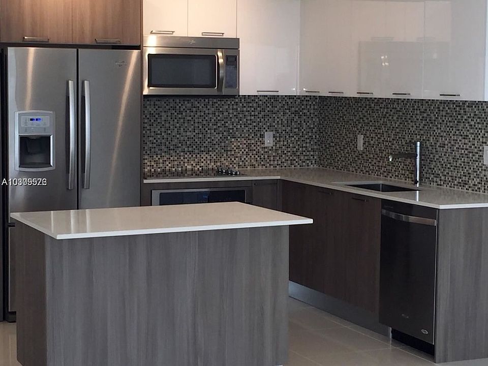 2nd image of 5300 Paseo Dr #705