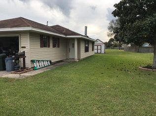 511 Sasser Ln, Port Neches, TX 77651