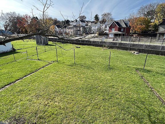 4th image of 28 Mount Pleasant St