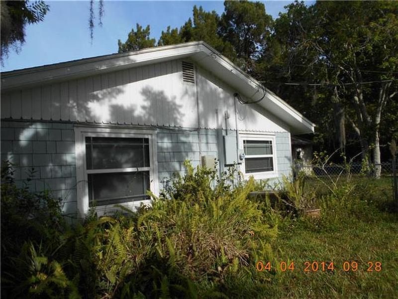 2nd image of 198 E Riverview Ave