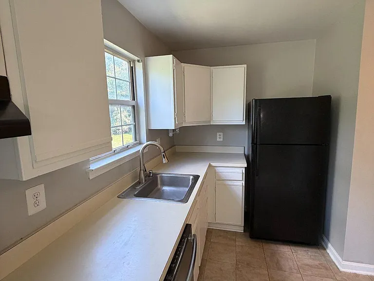 6769 Milltown Ct — Photo 7