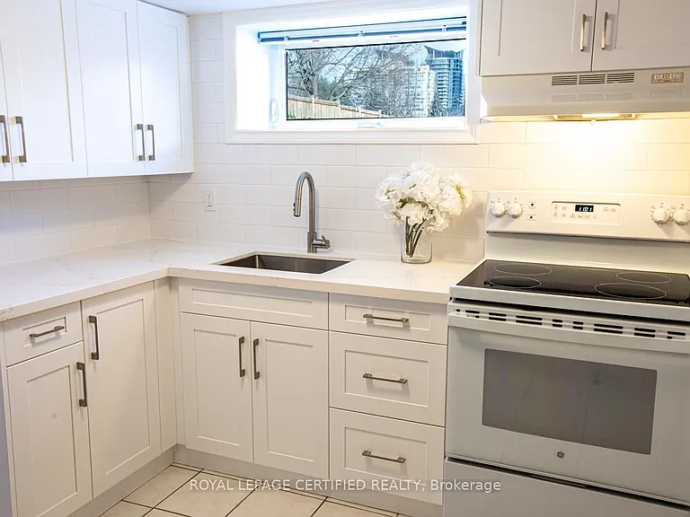 3519 Palgrave Rd #LOWER — Photo 2