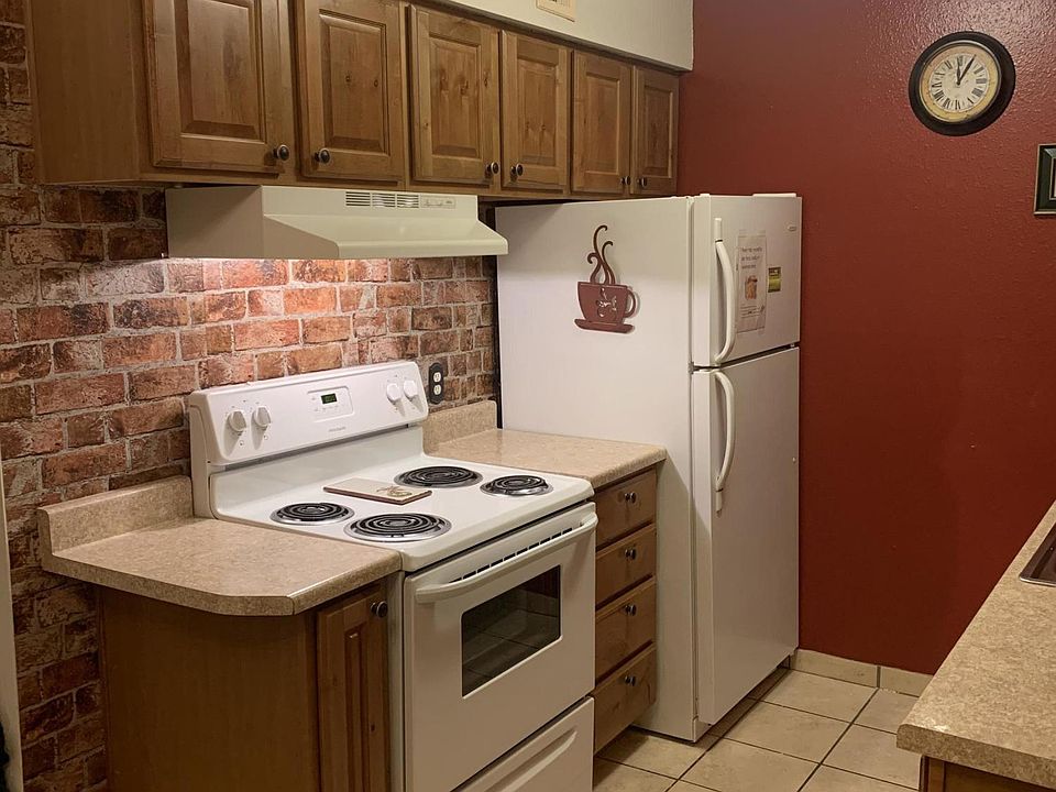 1st image of 6322 N Barcelona Ln