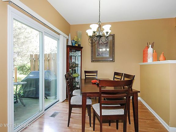 5th image of 3617 Roanoke Ave #2