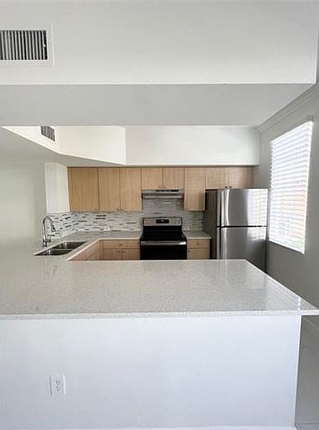 1st image of 2891 NE 185th St APT 1005