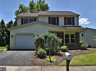 144 Sterling Dr, Perkasie, PA 18944