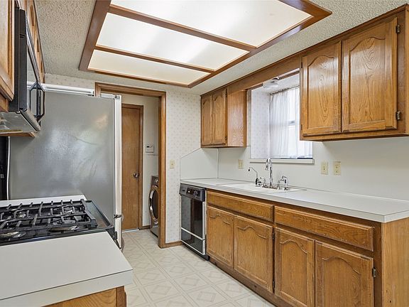 4th image of 4434 W Princeton Pl