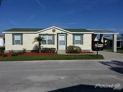 coordinating shingle roof and shutters