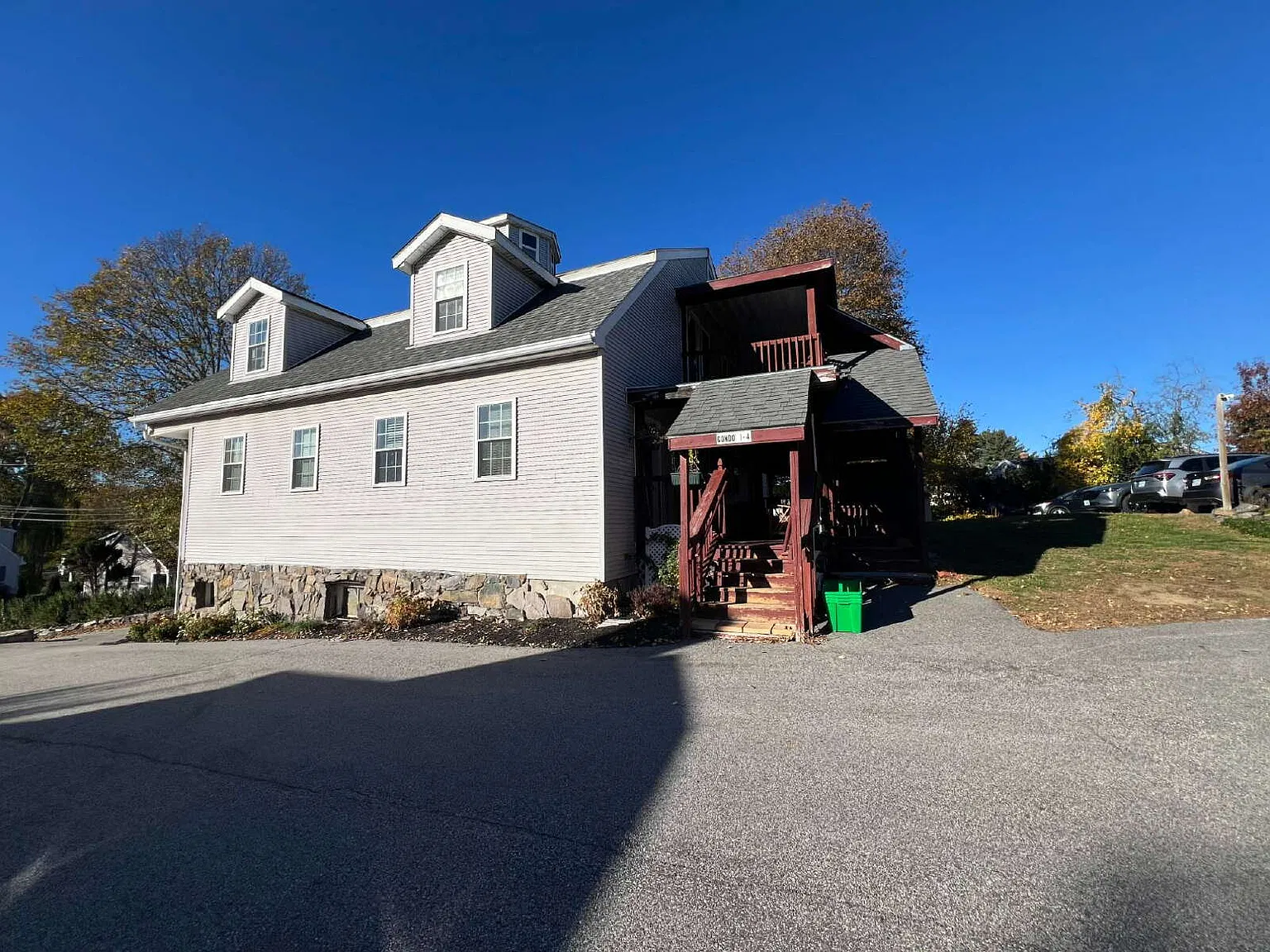 1 bed, 1.0 bath, 600 sqft, $2,400 — Photo 1
