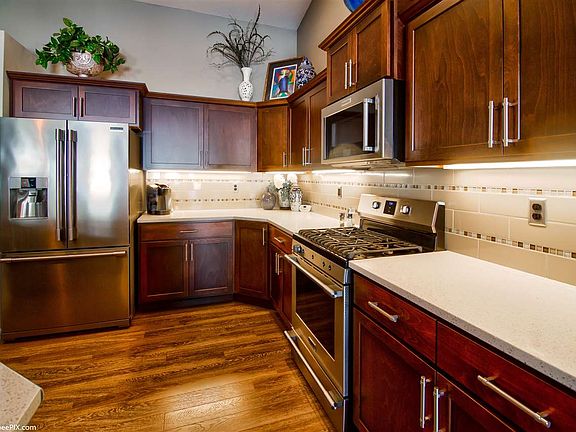4th image of 5409 N Ainsworth Ln