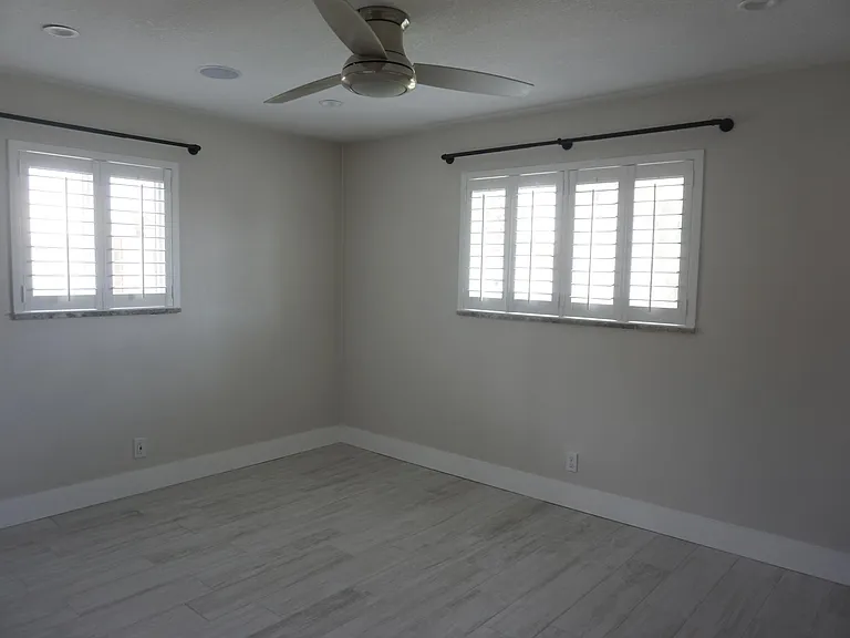 1 Seaside Dr — Photo 28