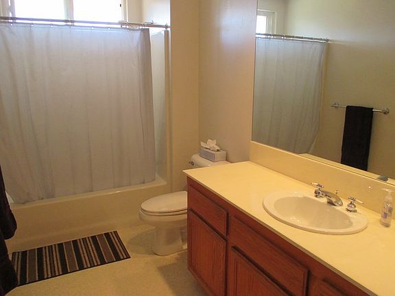 5) Spacious Modern Bathroom