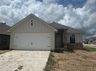 6000 Badger St, Bryan, TX 77807