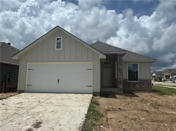 6000 Badger St, Bryan, TX 77807