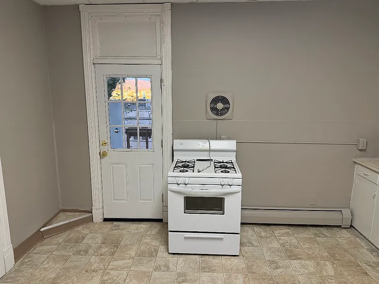 535 Monroe Ave #2-2B — Photo 3