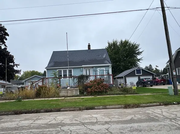 341 S Columbus St, Randolph, WI 53956