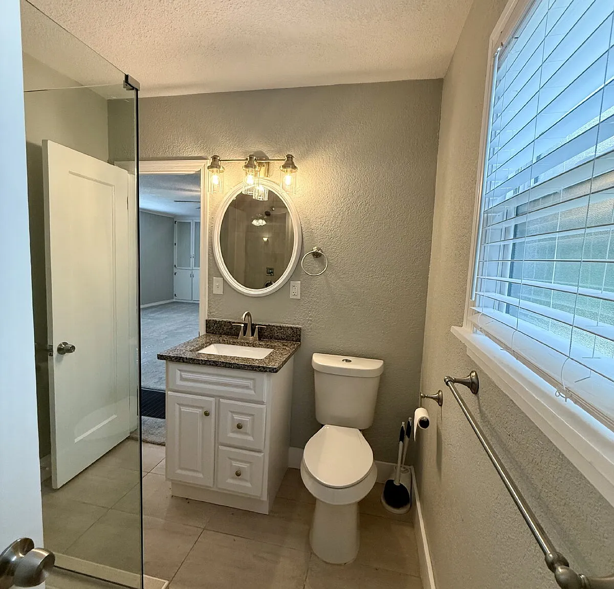 3 bed, 2.0 bath, 1790 sqft, $1,495 — Photo 2