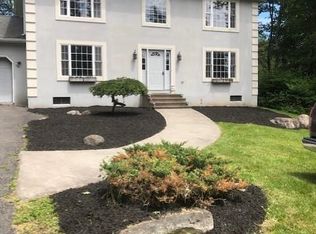 403 Manor View Ave, Mount Pocono, PA 18344