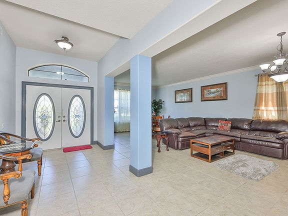 5th image of 2679 Lakebreeze Ln S