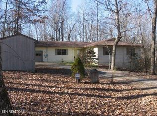 41 Jumpoff Pl, Monterey, TN 38574