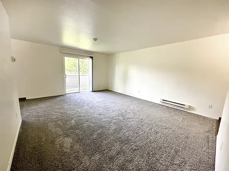Winterhill Apartments — Photo 11