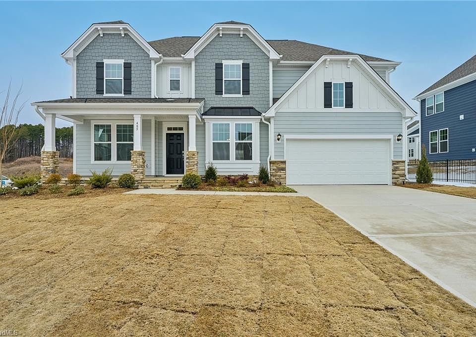 1st image of 489 Parklane Dr