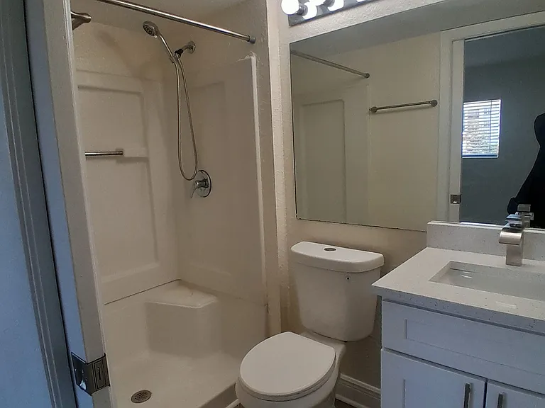706 McDougall Ct — Photo 2