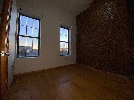 2nd image of 660 Central Ave #3L