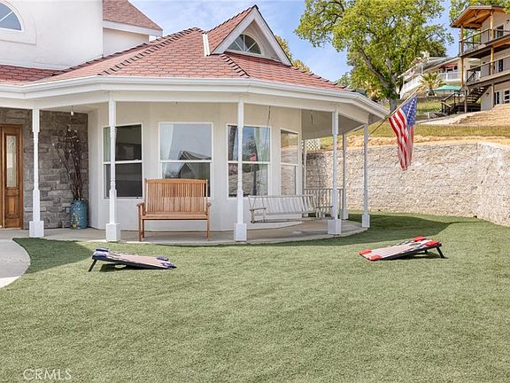 3rd image of 3105 E Beach Cir