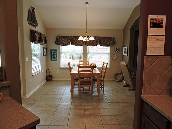 5th image of 110 Sandhill Woods