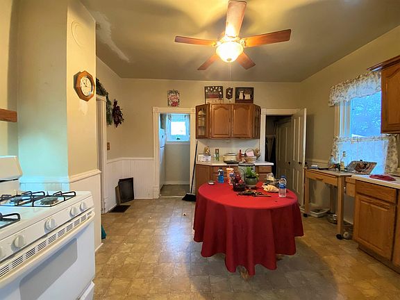 5th image of 1602 Jefferson Ave
