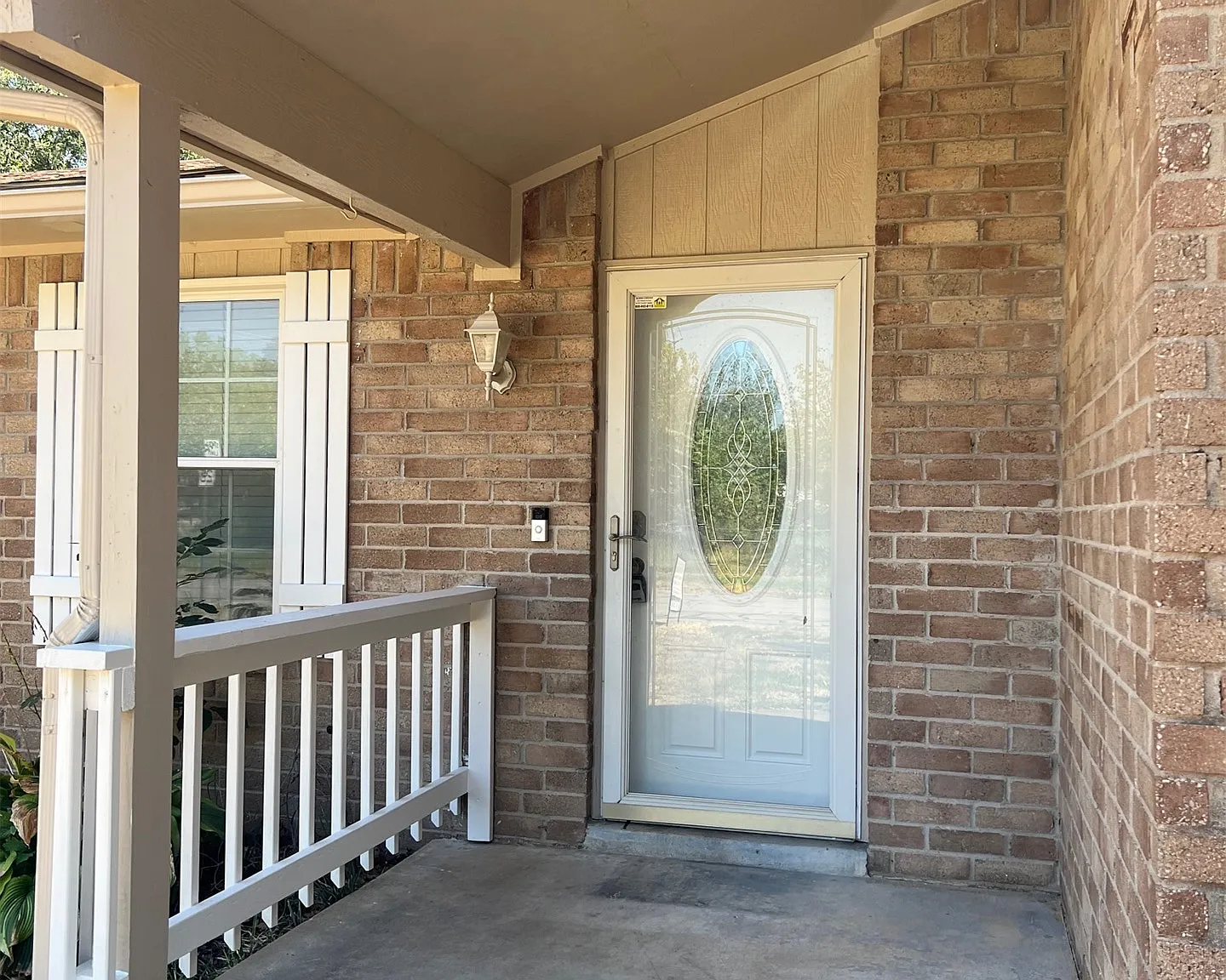 3 bed, 1.5 bath, 1139 sqft, $1,475 — Photo 2