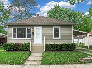 130 E 3rd St, Roxana, IL 62084